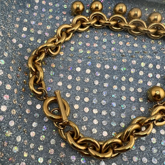 Vintage Givenchy Signed Gold Metal Chain and Ball Pendant Necklace. - Picture 3 of 4